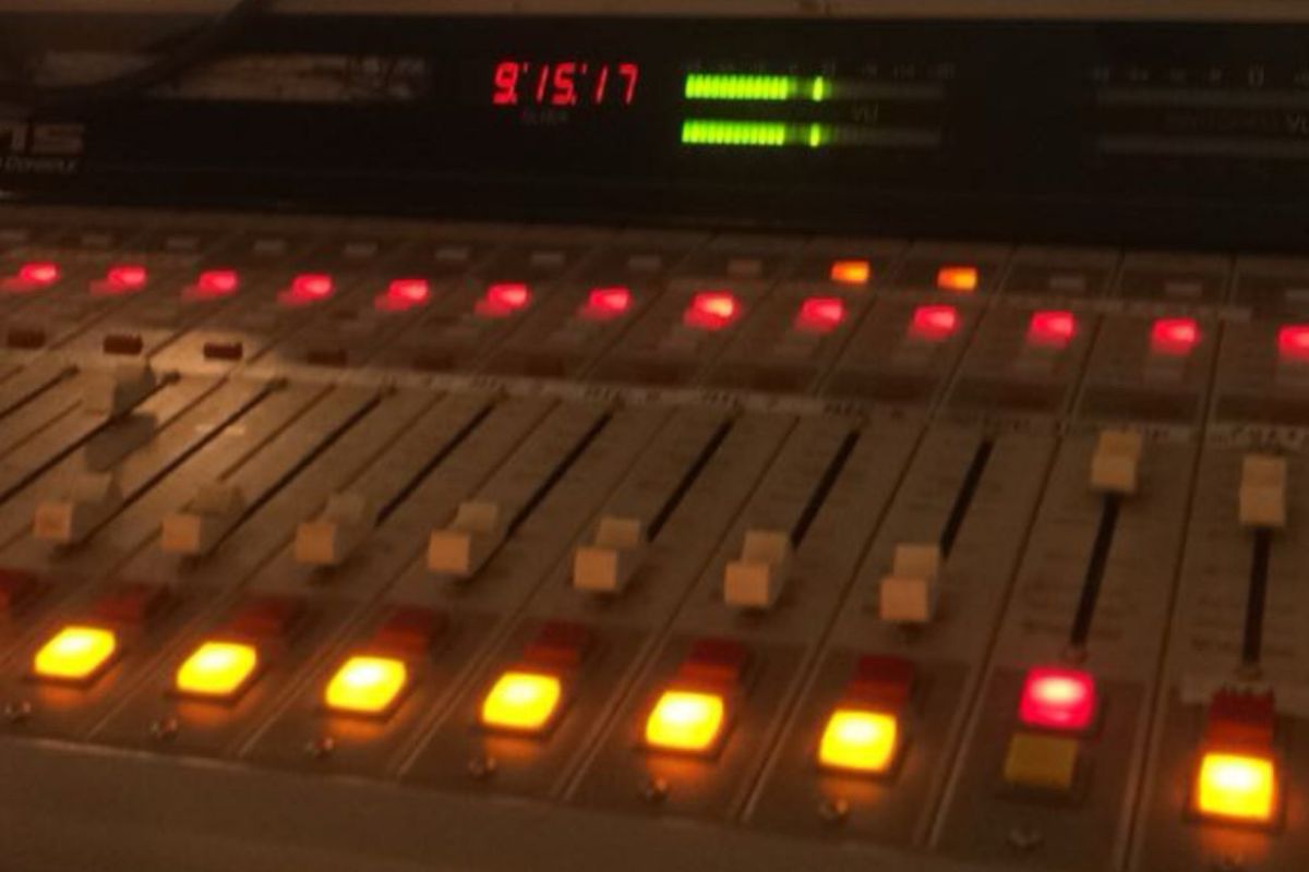 The Dilemma, Radio, and Unfulfilled Dreams